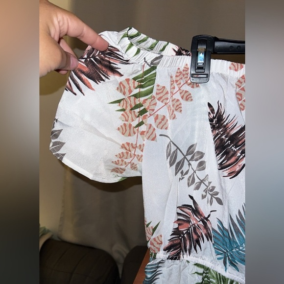 White summer dress - Picture 4 of 4